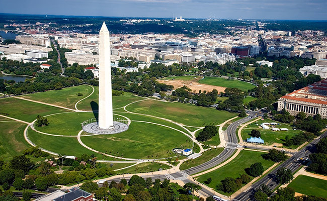 A bird's eye view of the Washington Monument and the metropolitan area of Washington, D.C.